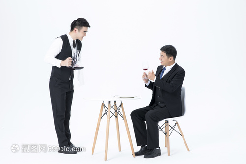 品酒與攝影 雙重藝術的服務之道